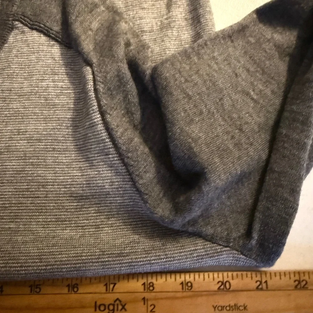 Express Merino‎ Wool Sweater Mens Large Grey Raglan Crew Neck Knit L preppy